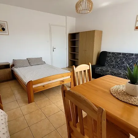 Quarto em Acomodações Particulares Goscinne Teresa Szymanska *